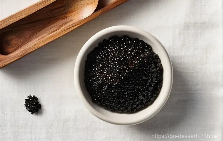 바닐라 추출물 가격 비교 - **Prompt:** A close-up shot of a hand gently holding a small, elegant bottle of "Pure Vanilla Extrac...